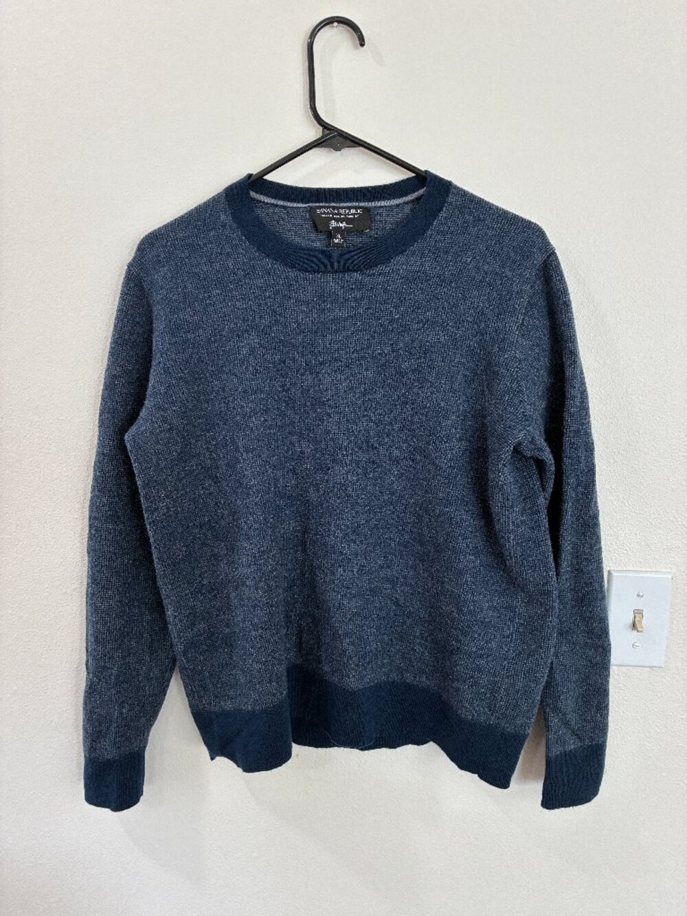 long sleeve shirt/sweater